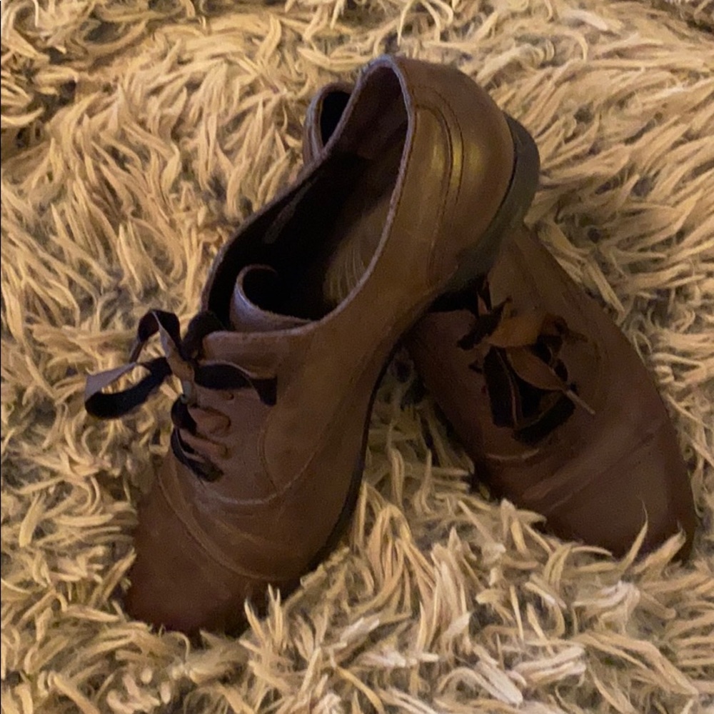 Born  leather lace up shoes